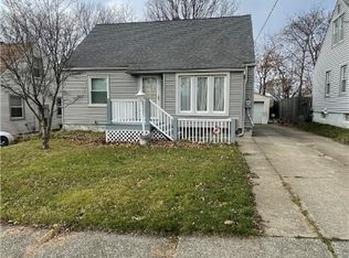 1704 Coventry St, Akron, OH 44301