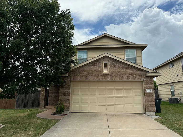 813 Draco Dr — Photo 1