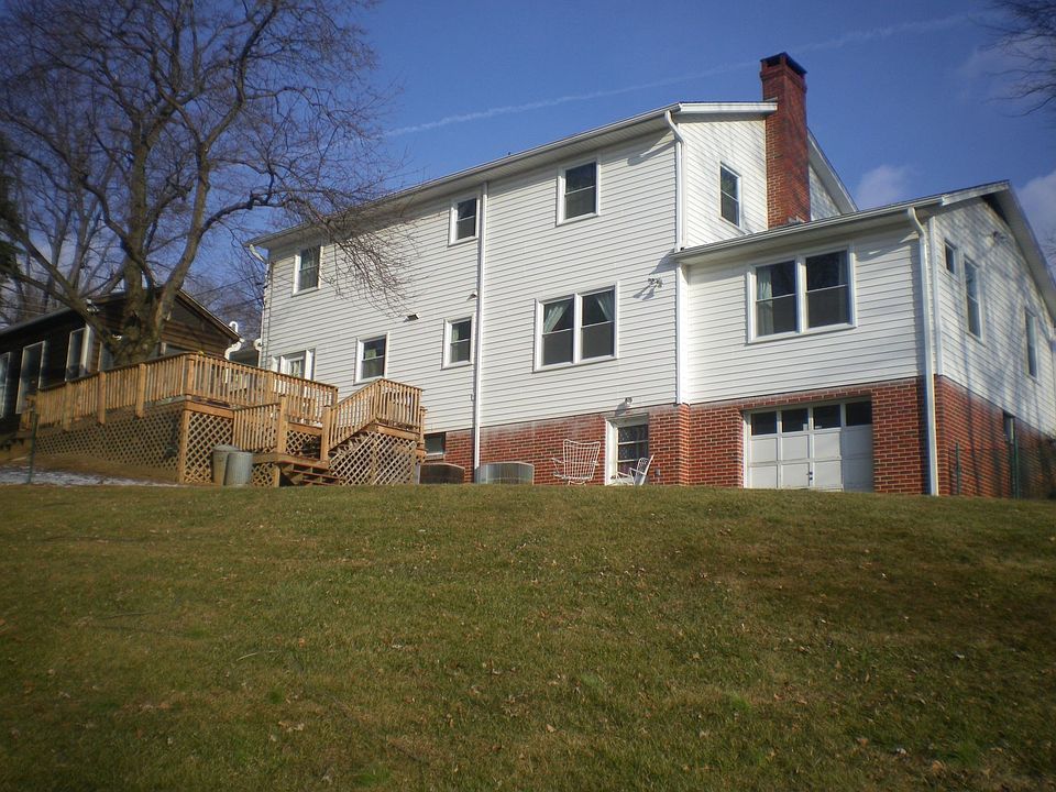 2nd image of 6000 Charlotte Dr