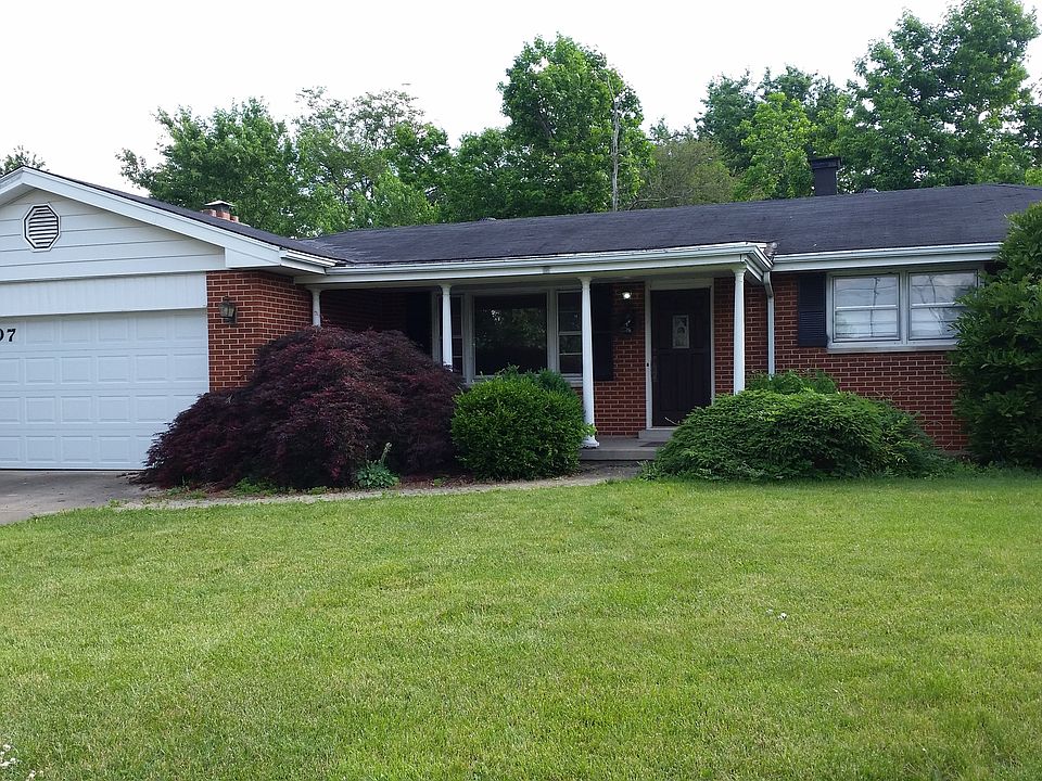 1st image of 407 Hemlock Dr
