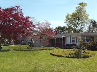 3014 Meadowbrook Cir N, Allentown, PA 18103