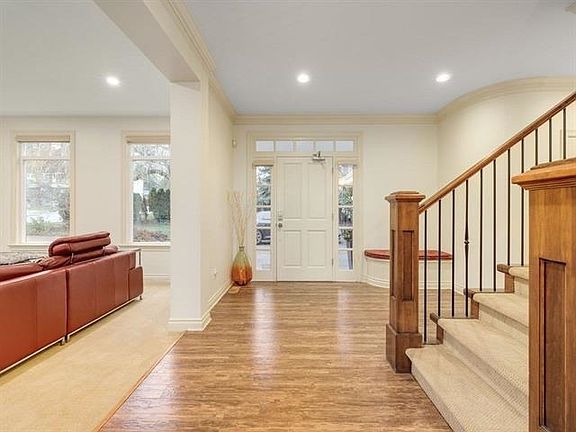 5th image of 14008 Marine Dr