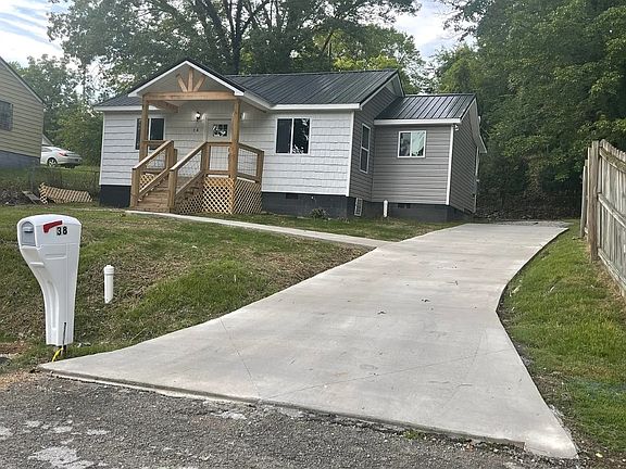 2nd image of 38 Agnes Ave