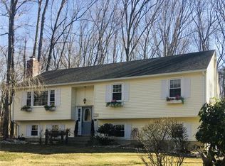 5 Rock Ridge Dr, Old Saybrook, CT 06475