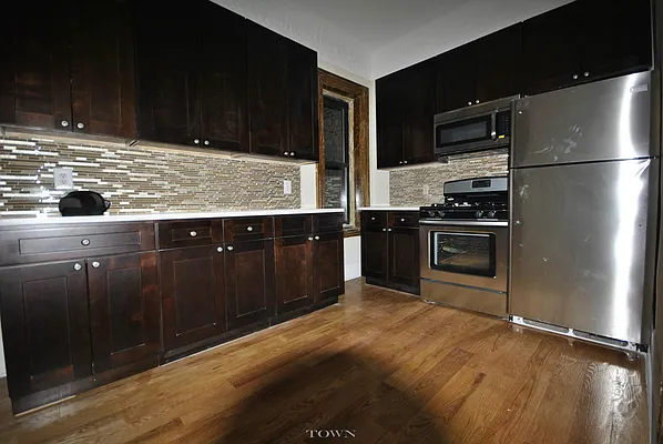 Rented by Town Residential | media 16