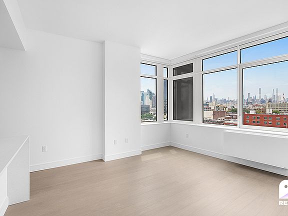 2nd image of 3620 Steinway St APT 430