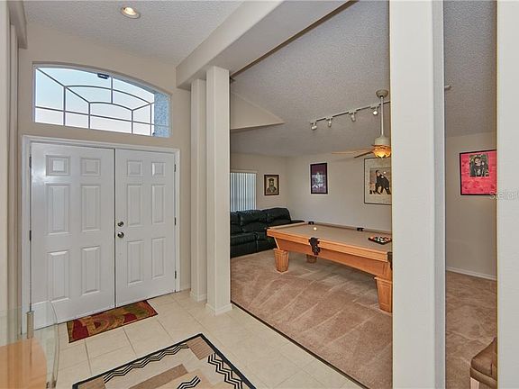 5th image of 800 Woodlark Dr