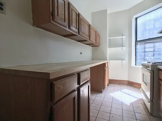 Rented by Sovereign Associates | media 27