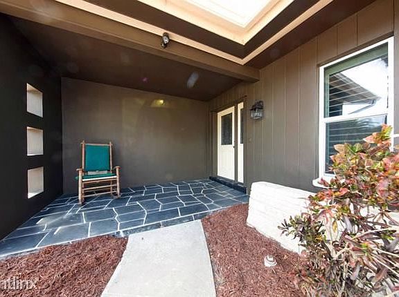 4th image of 2382 Sarazen Dr