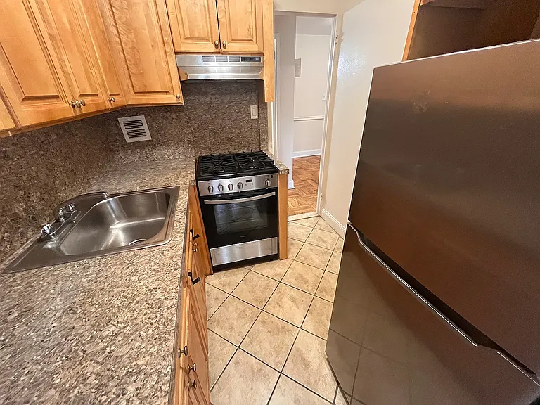 164-20 Highland Ave #3B — Photo 3
