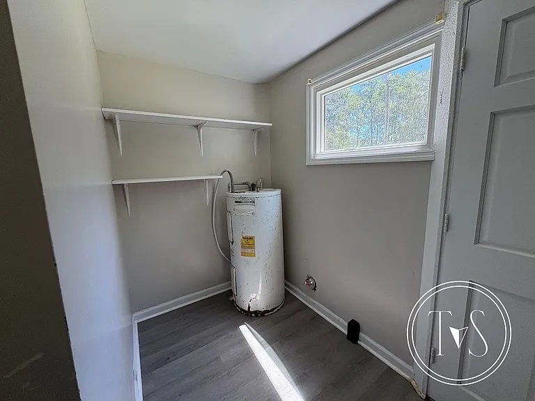 524 Arnall Dr — Photo 13