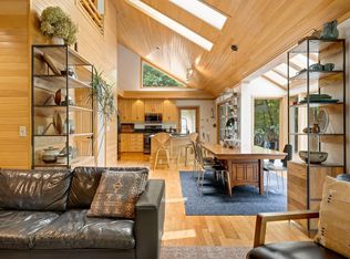 25633 E Comfort Dr, Chisago City, MN 55013