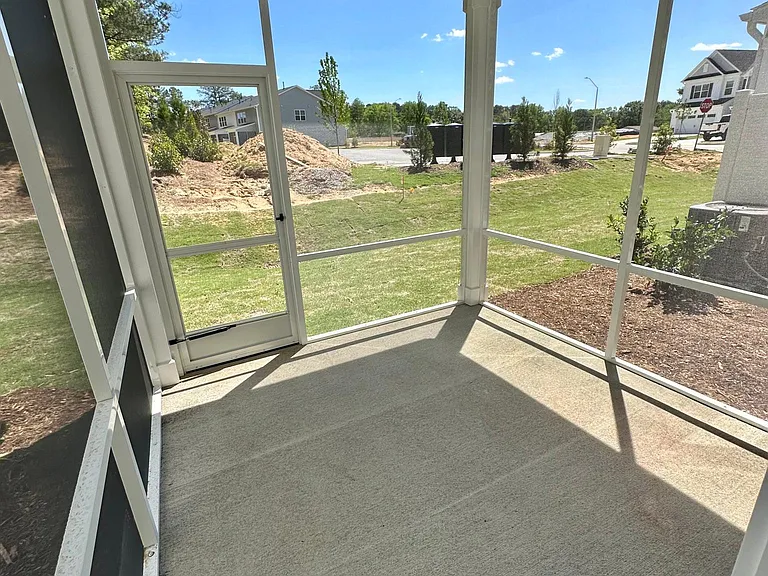 108 Jade Creek Dr — Photo 31