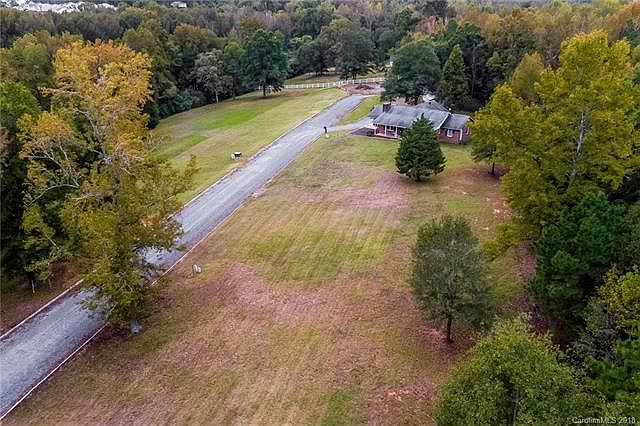 1st image of 2046 Hidden Creek Ct