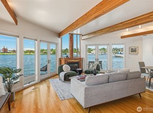 10 E Roanoke St SLIP 8, Seattle, WA 98102