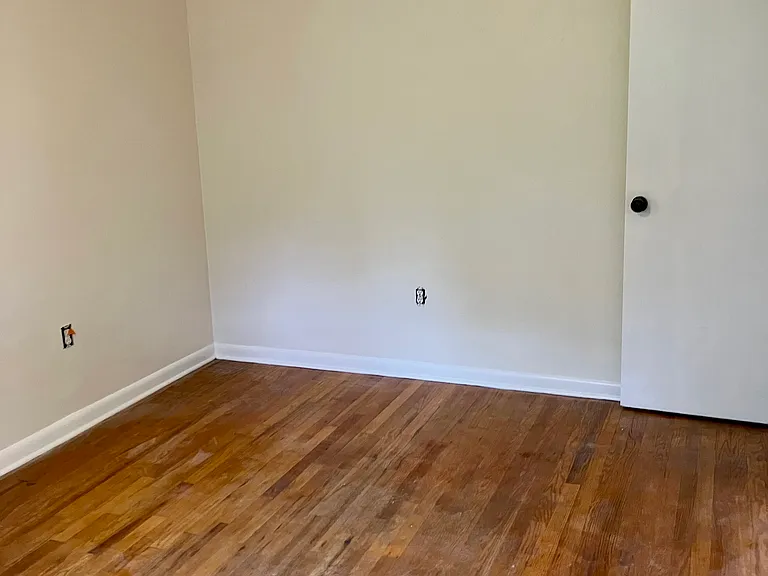 735 Center Ave #2 — Photo 5
