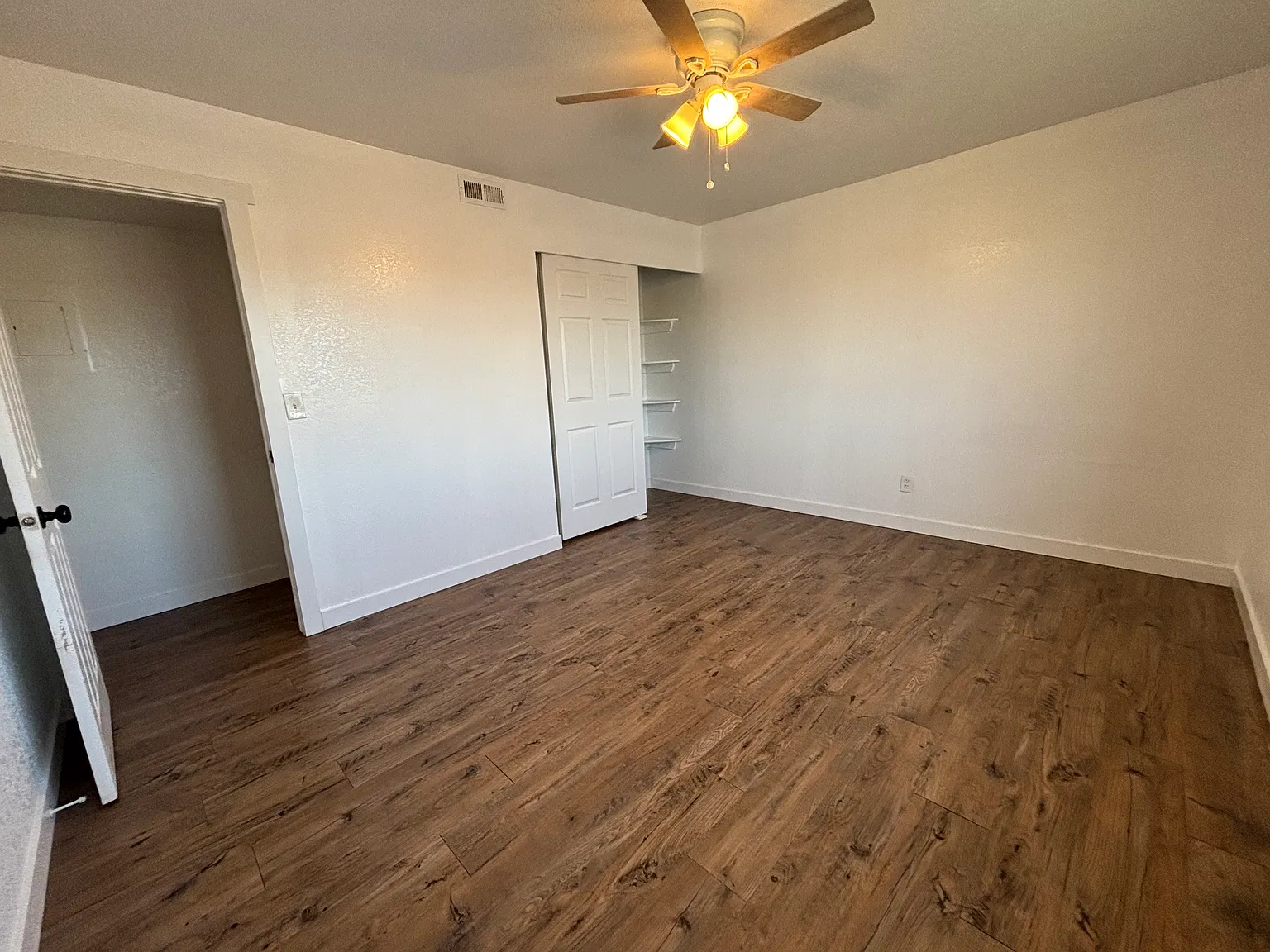 3 bed, $1,295 — Photo 3