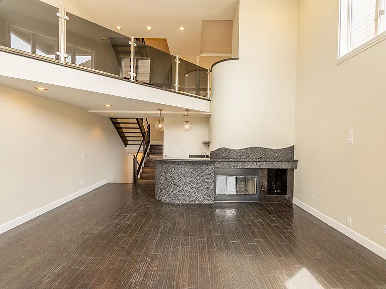 2511 Manchester Ave — Photo 10