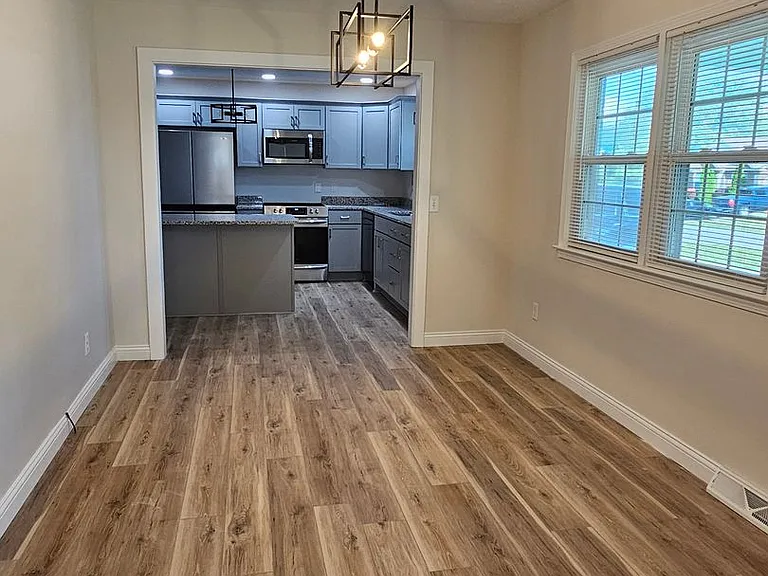395 W Crocus Dr — Photo 18