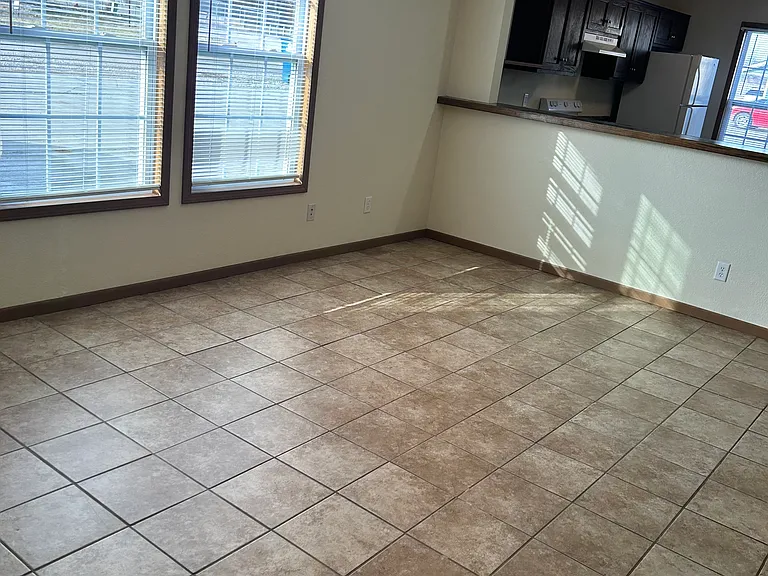 109 SE D Hwy #B — Photo 9