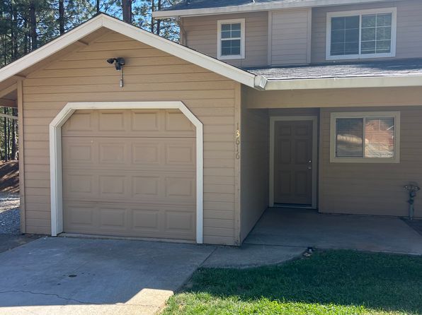 13616 Foothill Pines Ct