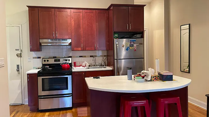 Rented by Strivers Management Group Corp (Brokerage) | media 25