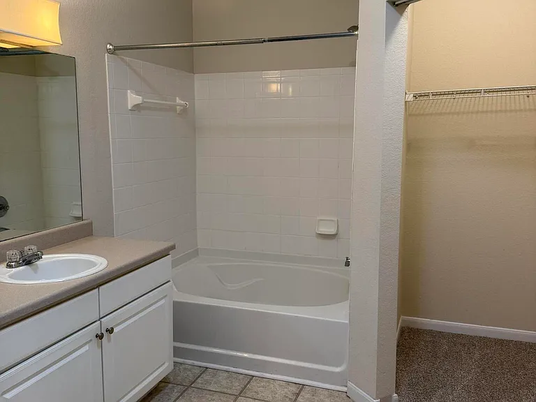 60 Fenwick Hall Aly #226 — Photo 22