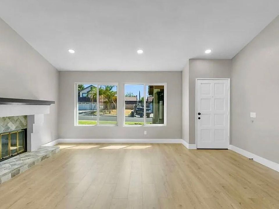 1st image of 4564 Fountain Oak Dr