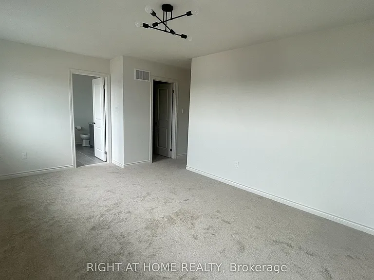 1054 Denton Dr — Photo 18