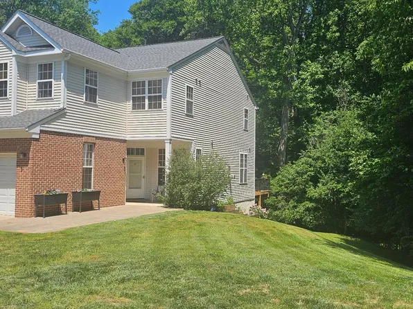 19466 Caravan Dr, Germantown, MD 20874