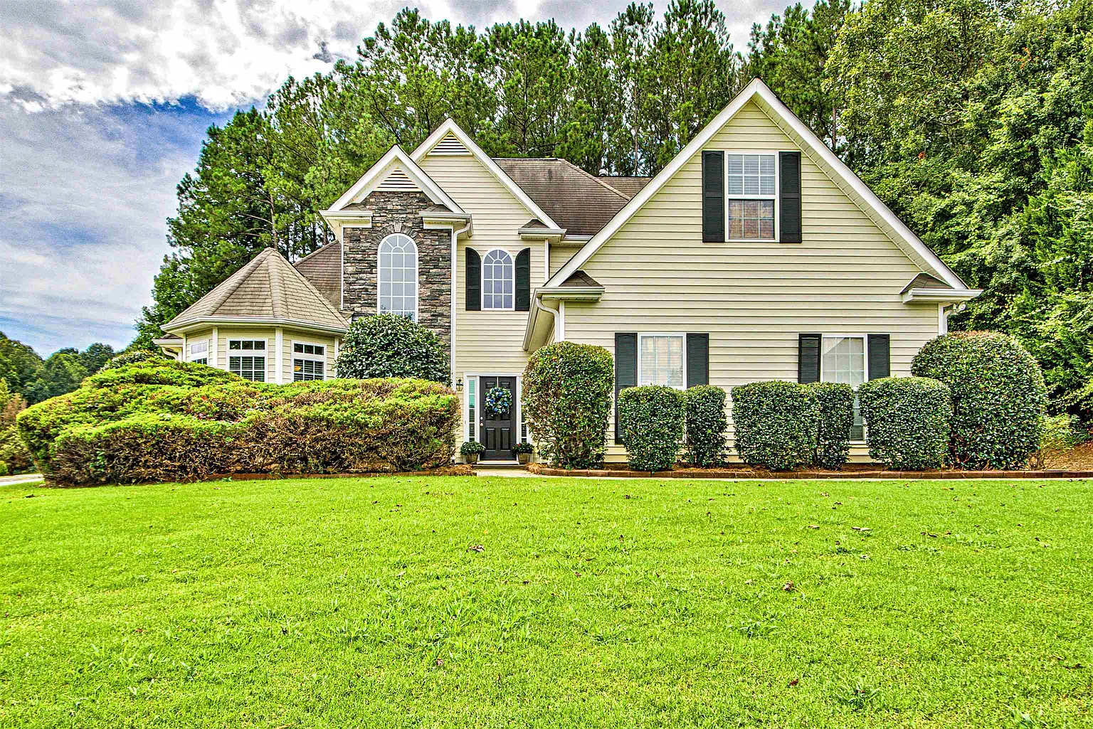 100 Ivy Ln photo 1