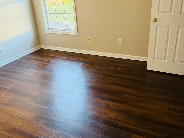2932 Greyhawk Ln — Photo 13