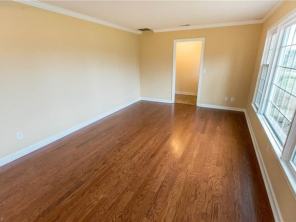 4th image of 5936 Puritan Ln
