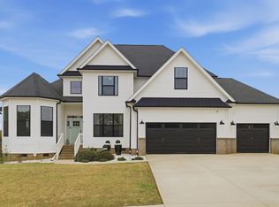 8 Fitzwilliam Pl, Piedmont, SC 29673