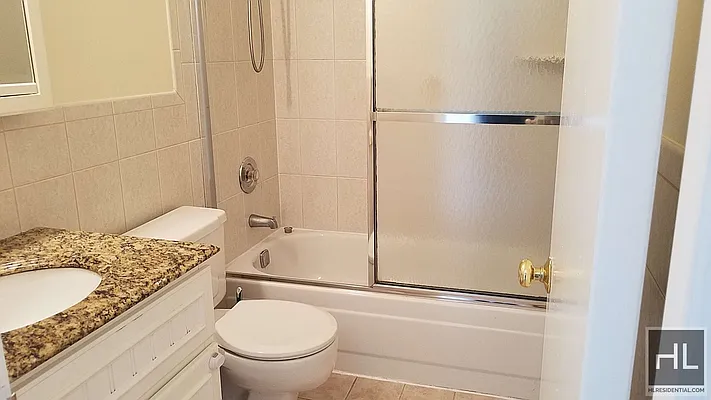 Rented by Highline Residential | media 54