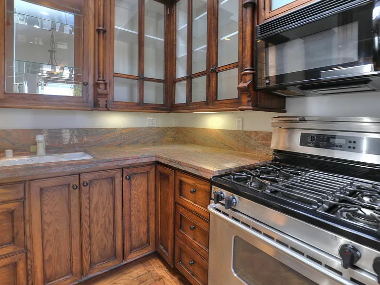 2135 De La Vina St #B — Photo 10