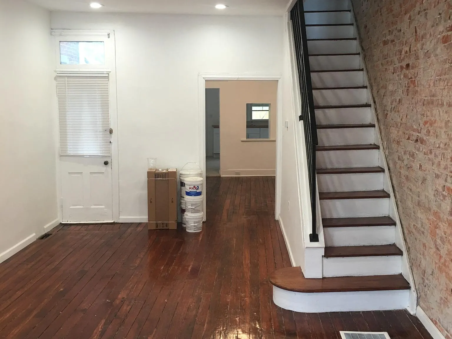 3 bed, 1176 sqft, $1,300 — Photo 3