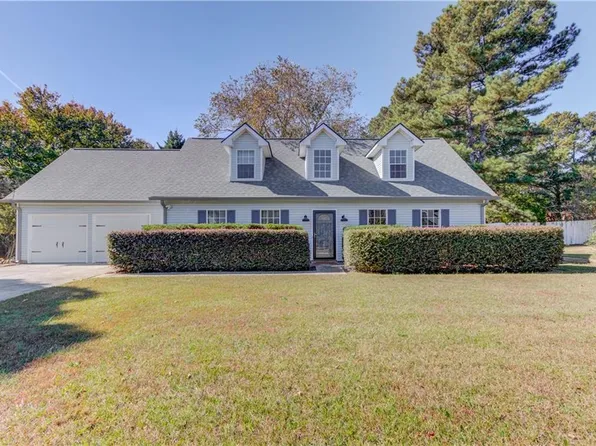 3321 Crossgate Ct, Loganville, GA 30052