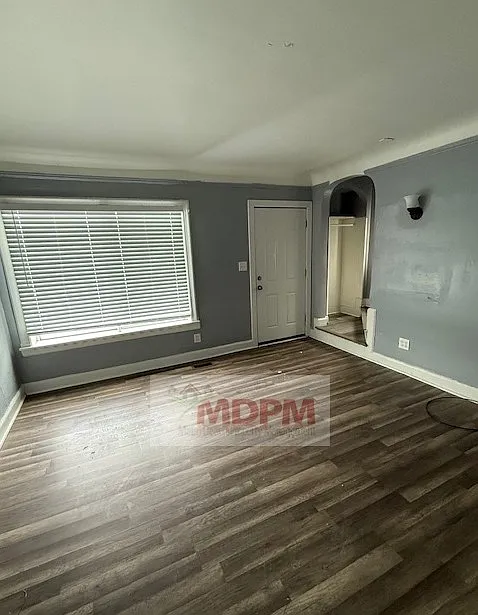 2 bed, 800 sqft, $1,000 — Photo 2
