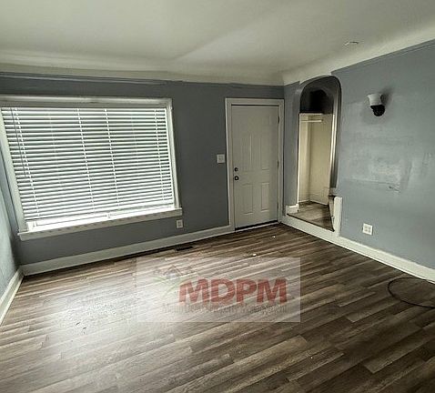 2nd image of 2293 Kendall St #1
