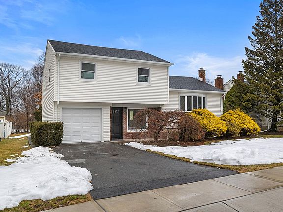 2nd image of 125 Rutgers Pl