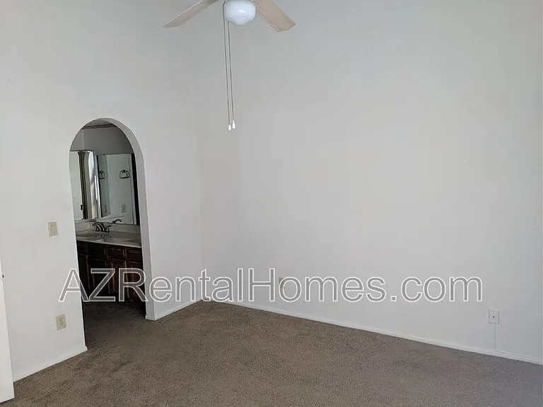 819 N College Ave #I124 — Photo 17