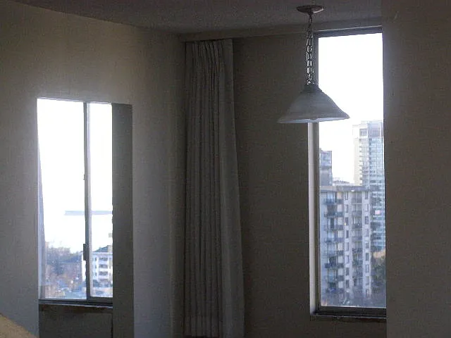 900 Jervis St — Photo 11