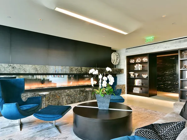 1000 Avenue At Port Imperial image 19 of 32