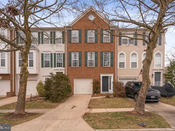 26147 Lands End Dr, Chantilly, VA 20152