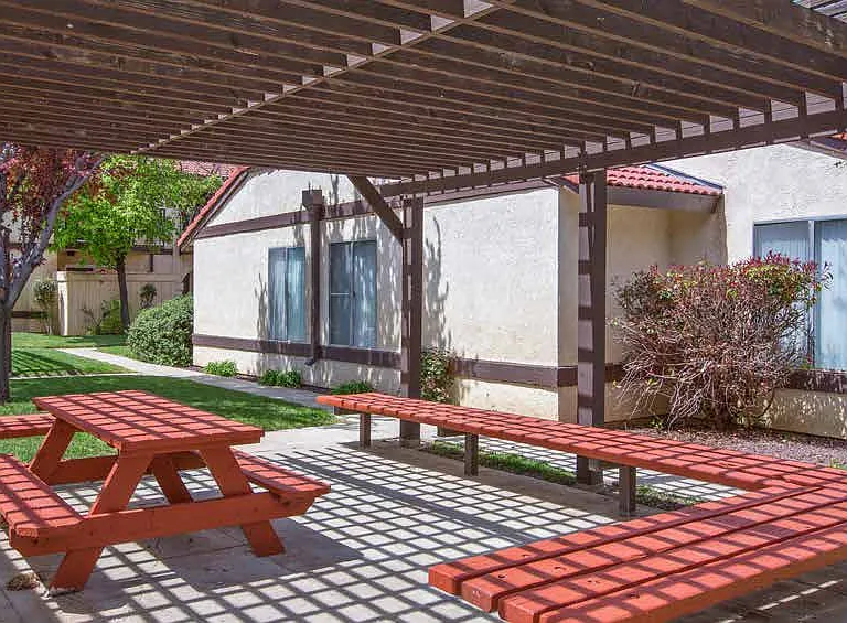 Sierra Vista — Photo 11