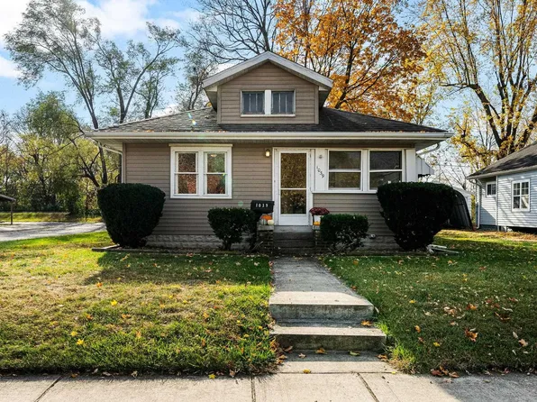 1039 E 4th St, Mishawaka, IN 46544