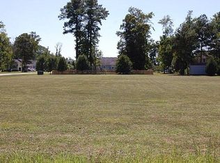 105 Ashton Ave, Elizabeth City, NC 27909
