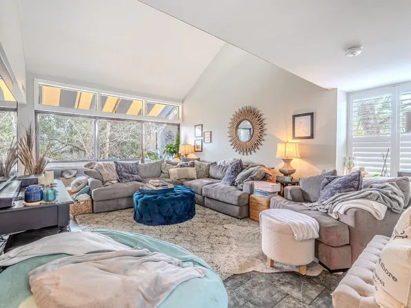 137 Cordillo Pkwy, Hilton Head Island, SC