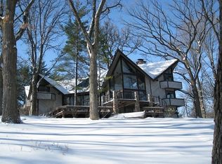 85 Meadow Hill Rd, Barrington Hills, IL 60010